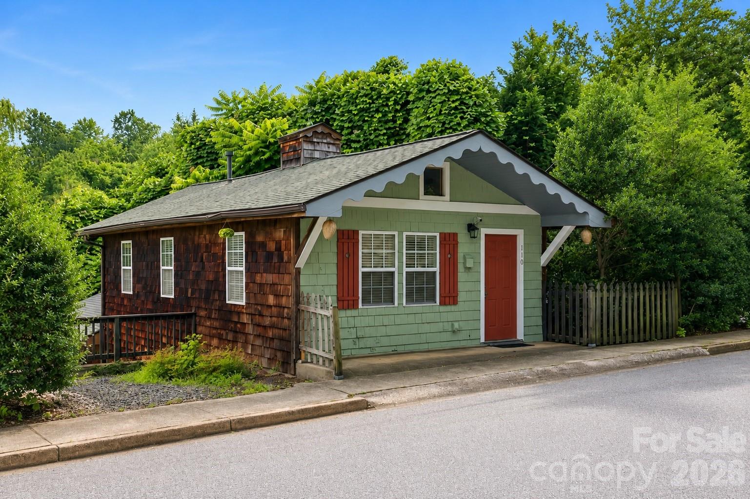 160 East Howard Street Tryon, NC 28782 - Photo 2 of 45