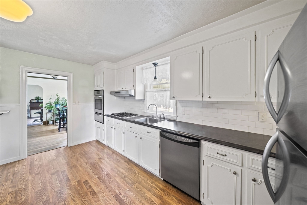 20 Fairbanks Road Milton, MA 02186 - Photo 10 of 35 Gallery Image 10