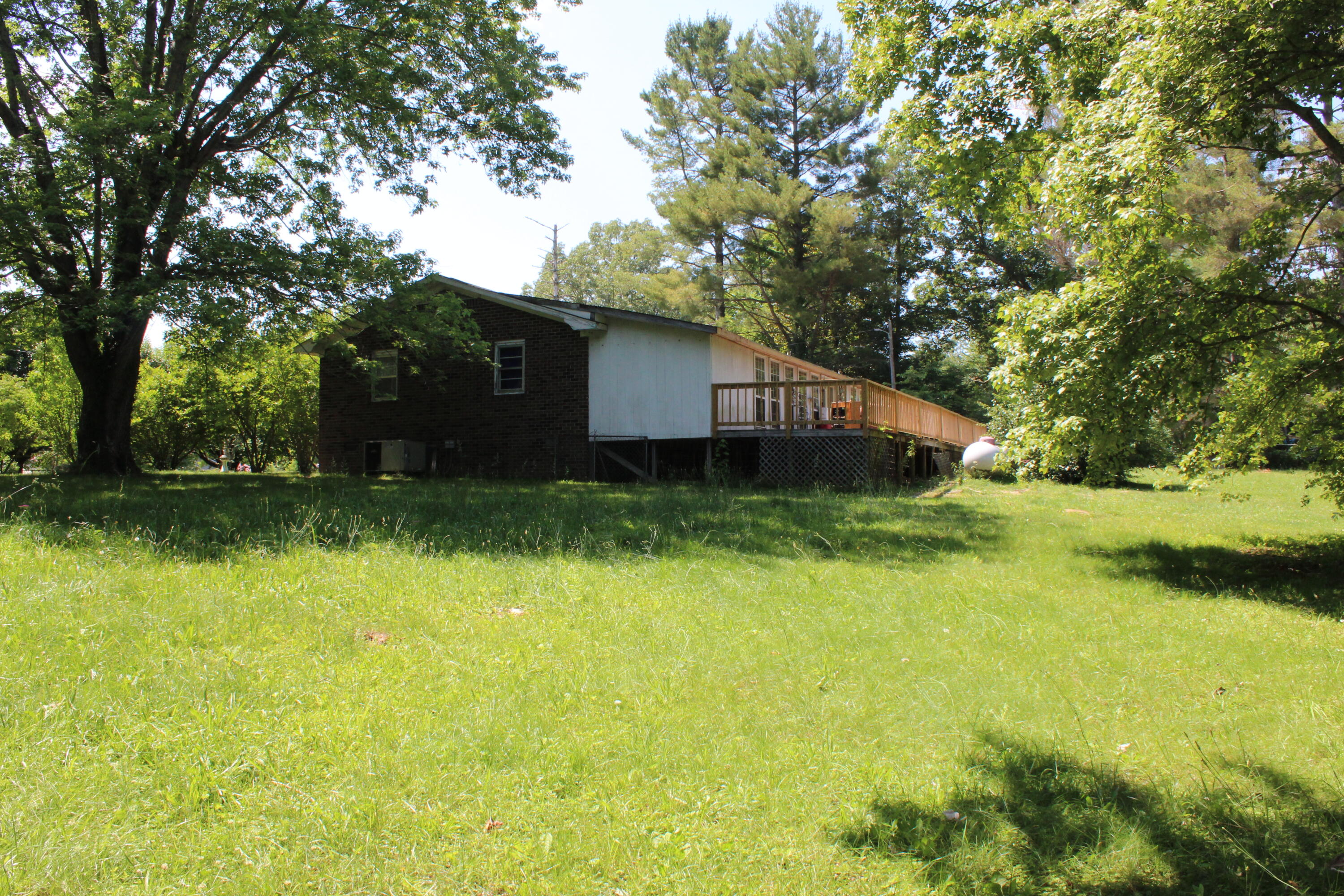 635 Main Street Palmer, TN 37365 - Photo 3 of 27 IMG_1499