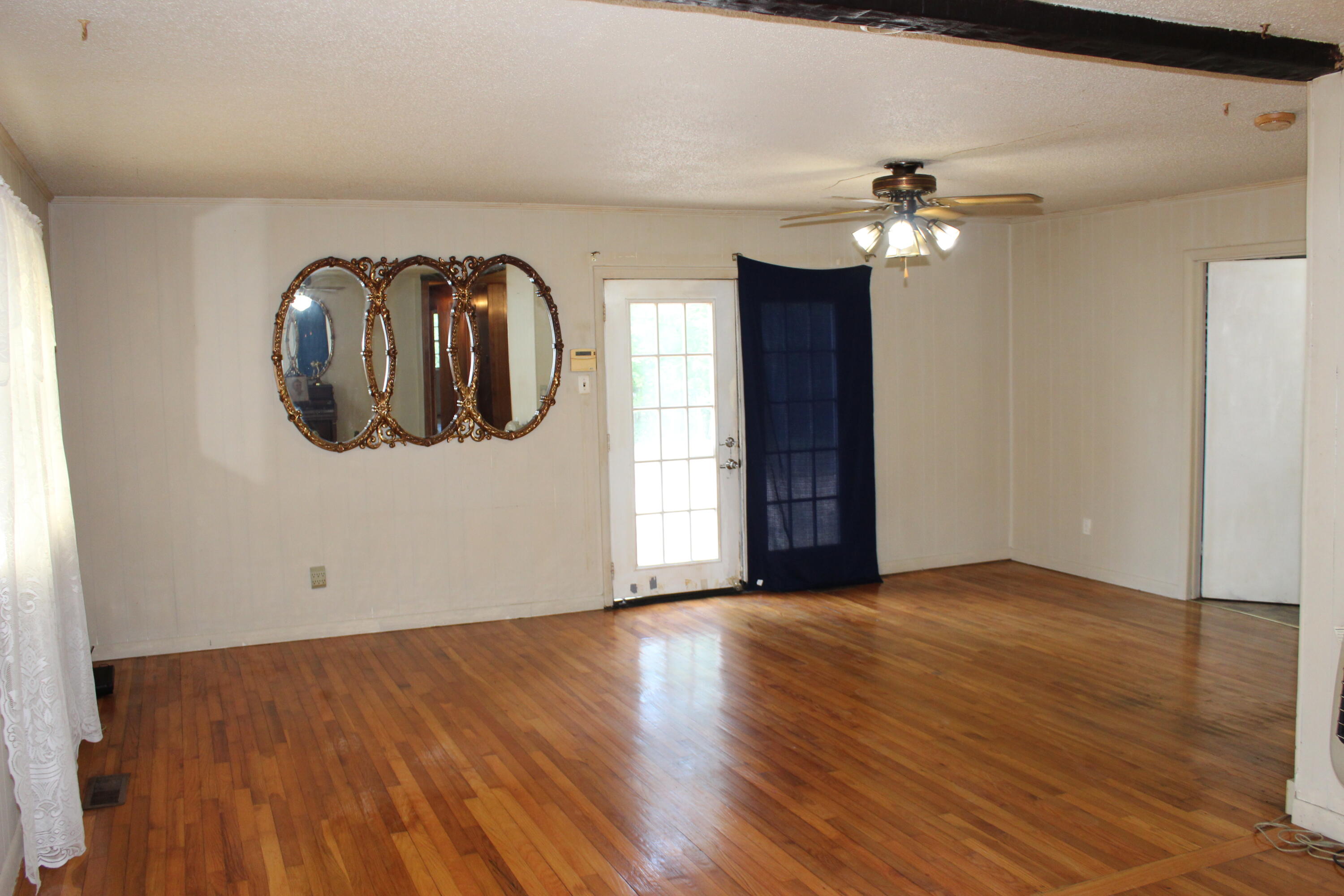 635 Main Street Palmer, TN 37365 - Photo 10 of 27 IMG_1566