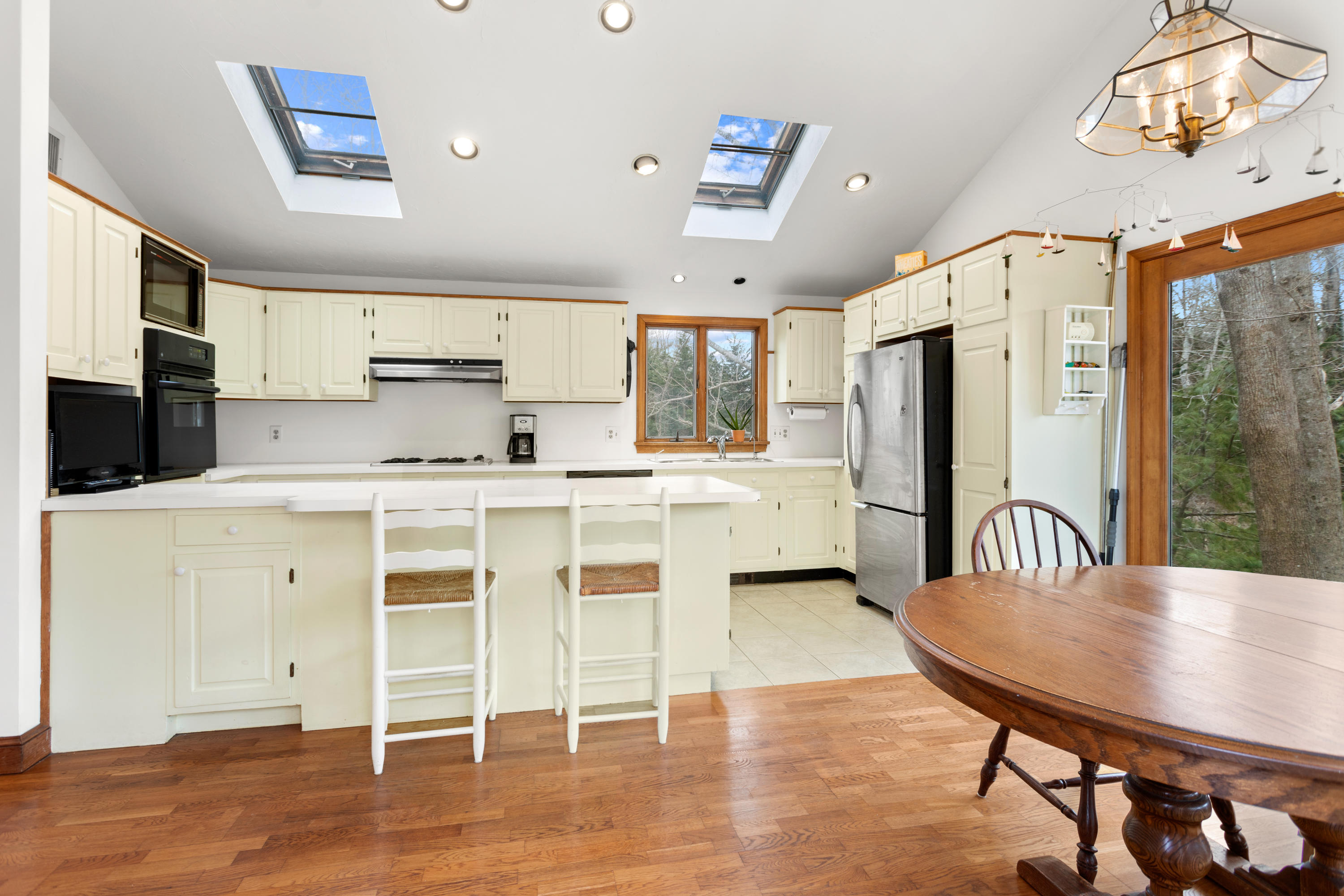 19 East Bay Road Osterville, MA 02655 - Photo 23 of 43 19 East Bay Rd. High Res-5