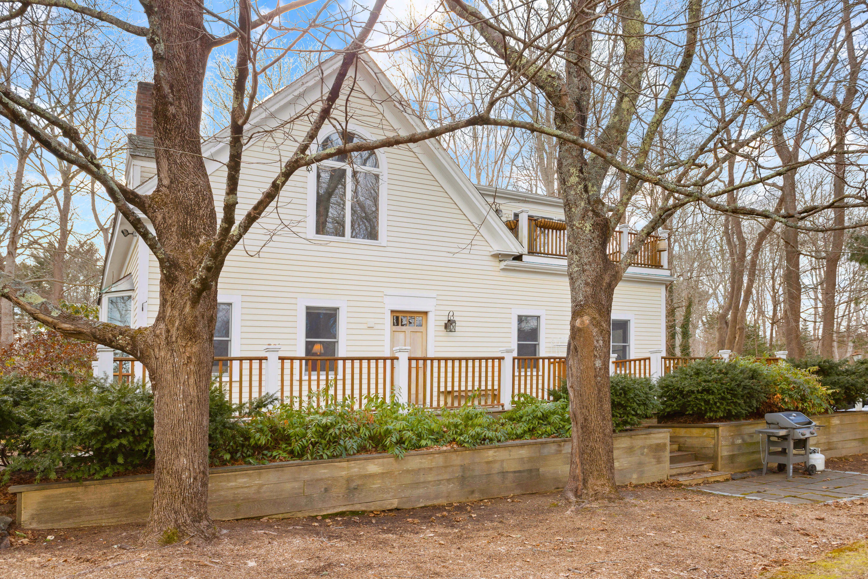 19 East Bay Road Osterville, MA 02655 - Photo 3 of 43 19 East Bay Rd. High Res-26