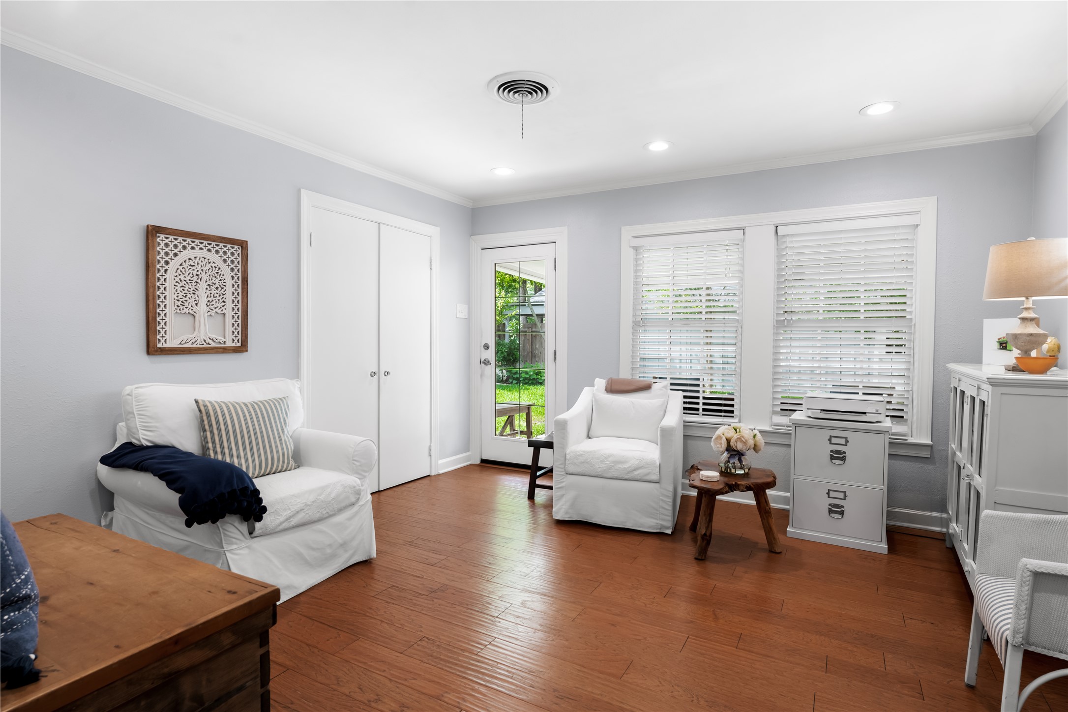1701 West 33rd Street Austin, TX 78703 - Photo 23 of 33 2nd living area near back of home