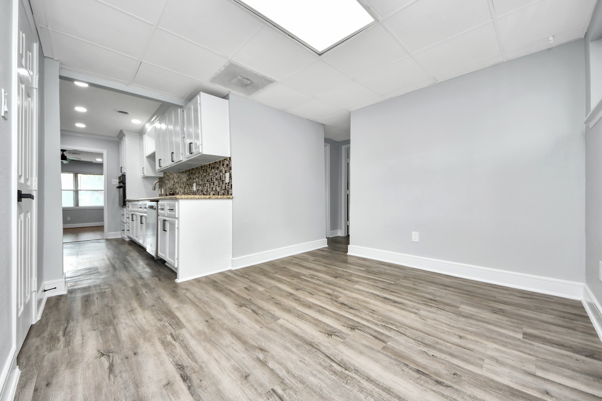 2212 Raspberry Lane Pasadena, TX 77502 - Photo 9 of 49