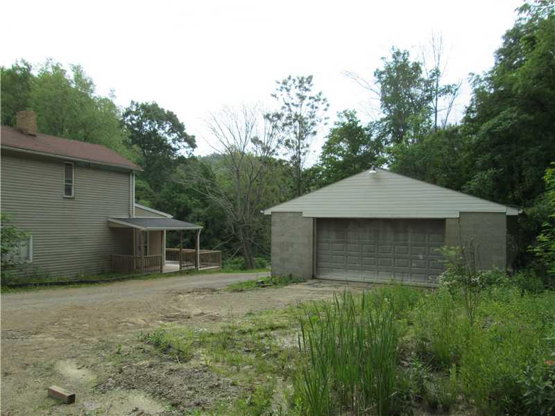128 Shanor Lane Rochester, PA 15074 - Photo 5 of 18 Parking Lot/Garage.