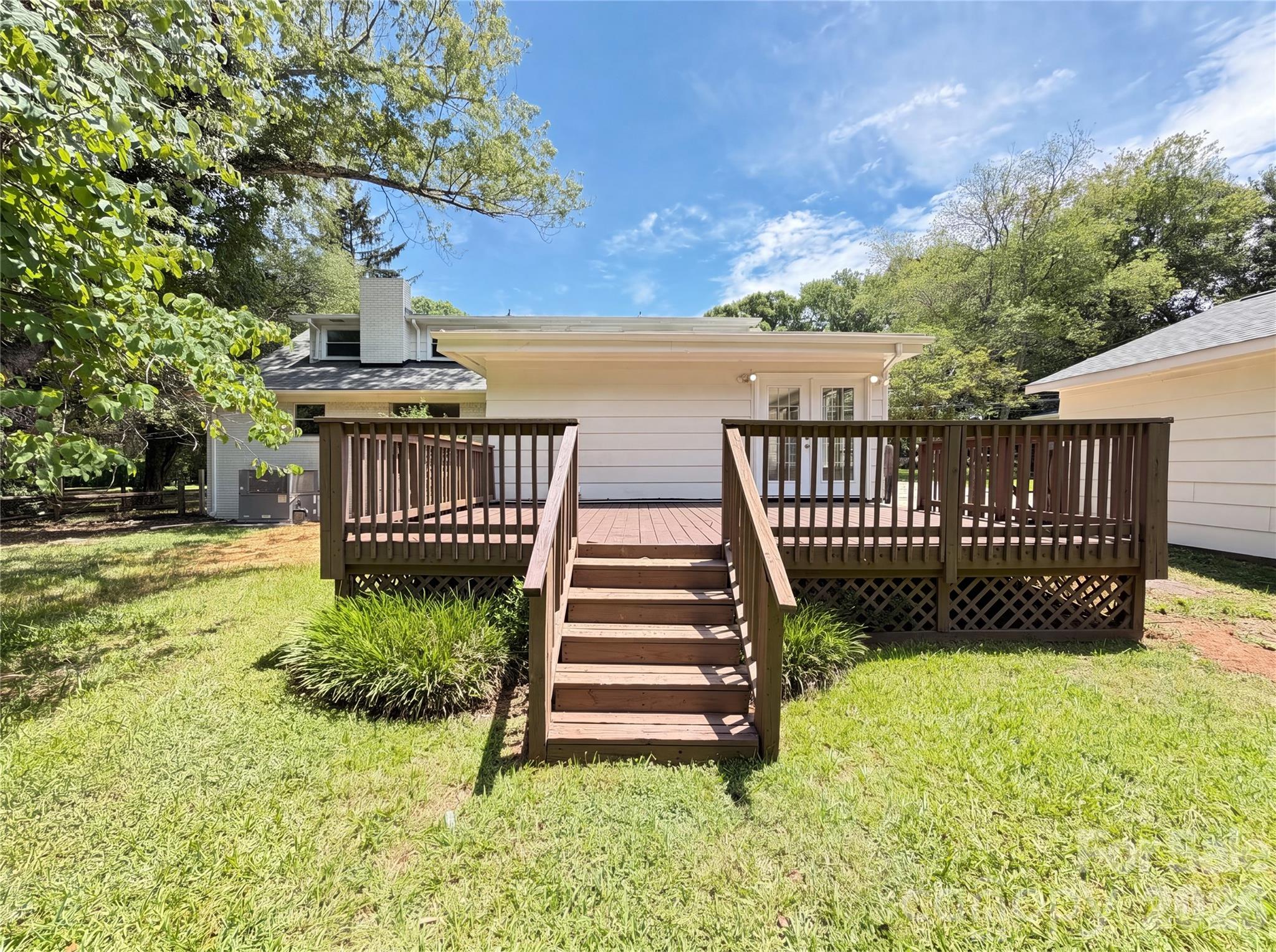 11932 Idlewild Road Matthews, NC 28105 - Photo 3 of 19