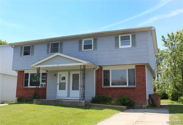 $1,525 | 11 Lemans Drive, Unit WEST, Cheektowaga, NY 14043