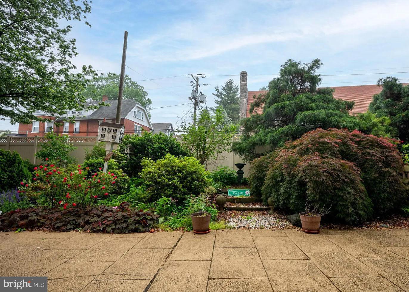 1401 Pennsylvania Avenue, Unit 612 Wilmington, DE 19806 - Photo 35 of 37 a view of a garden with plants