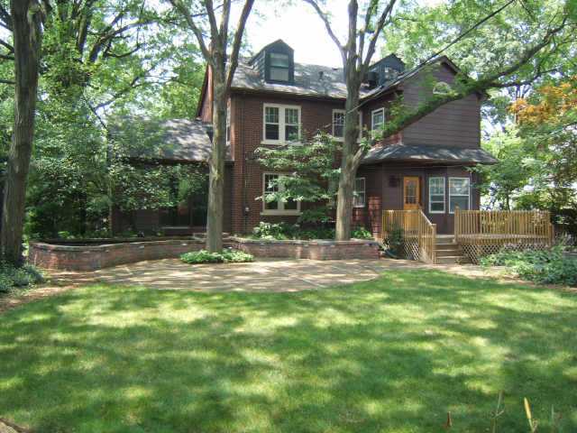84 North Cassingham Road Columbus, OH 43209 - Photo 2 of 10