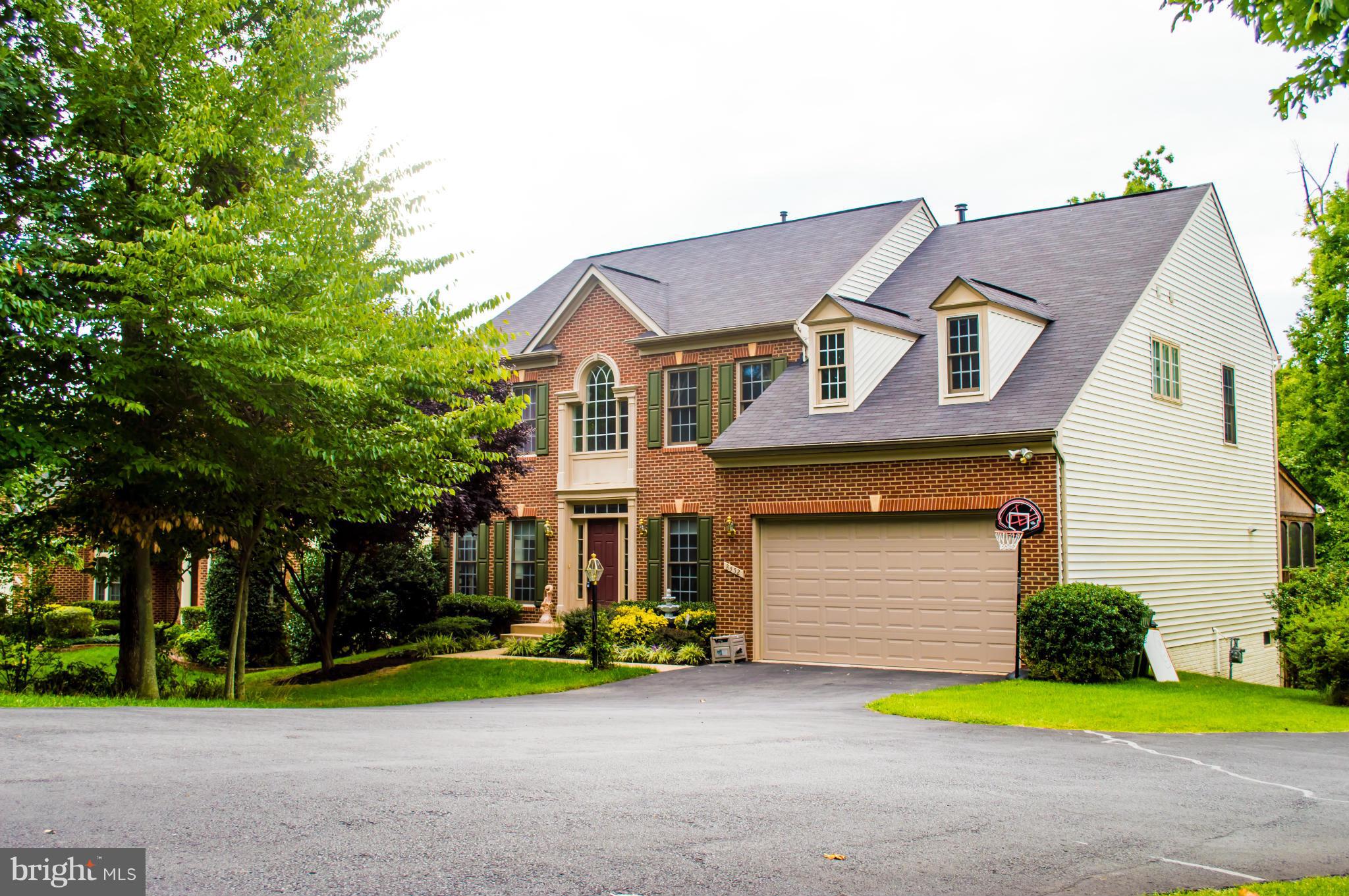 8552 Center Road Springfield, VA 22152 - Photo 1 of 30 Exterior (Front)