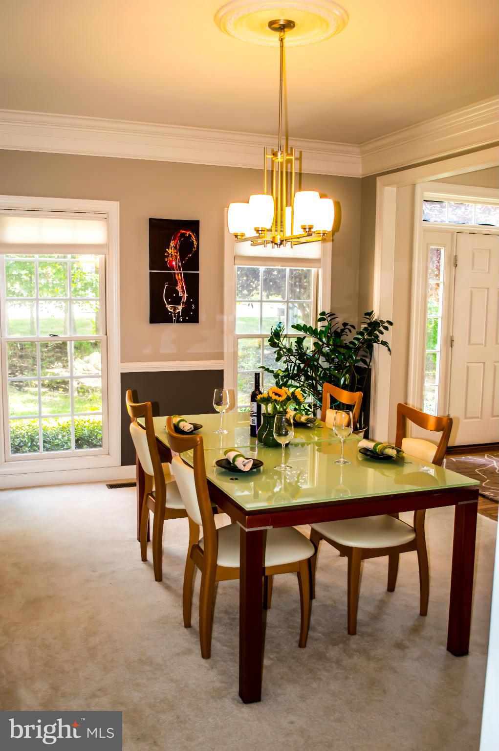 8552 Center Road Springfield, VA 22152 - Photo 14 of 30 Dining Room