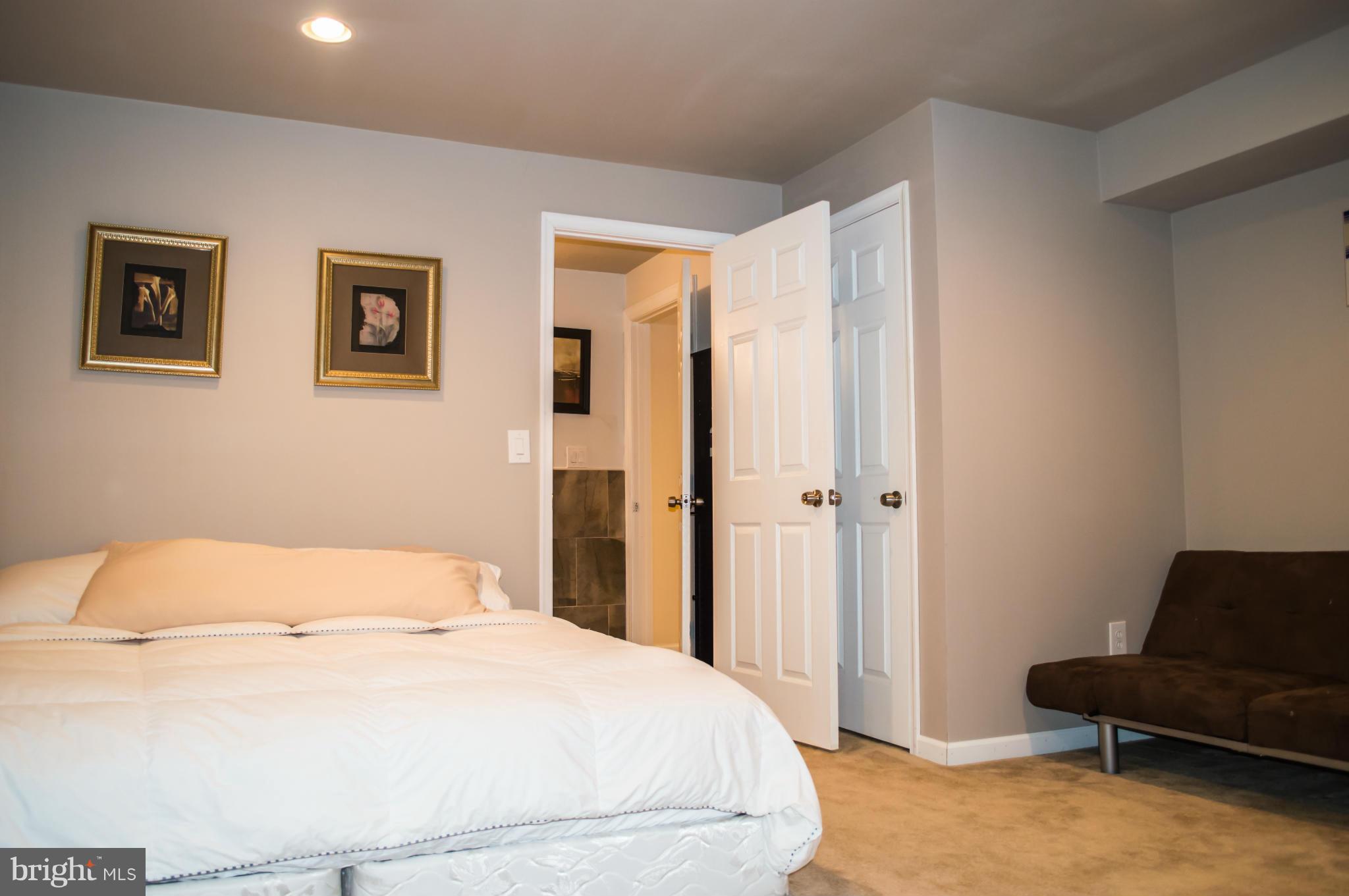 8552 Center Road Springfield, VA 22152 - Photo 24 of 30 LL Bedroom