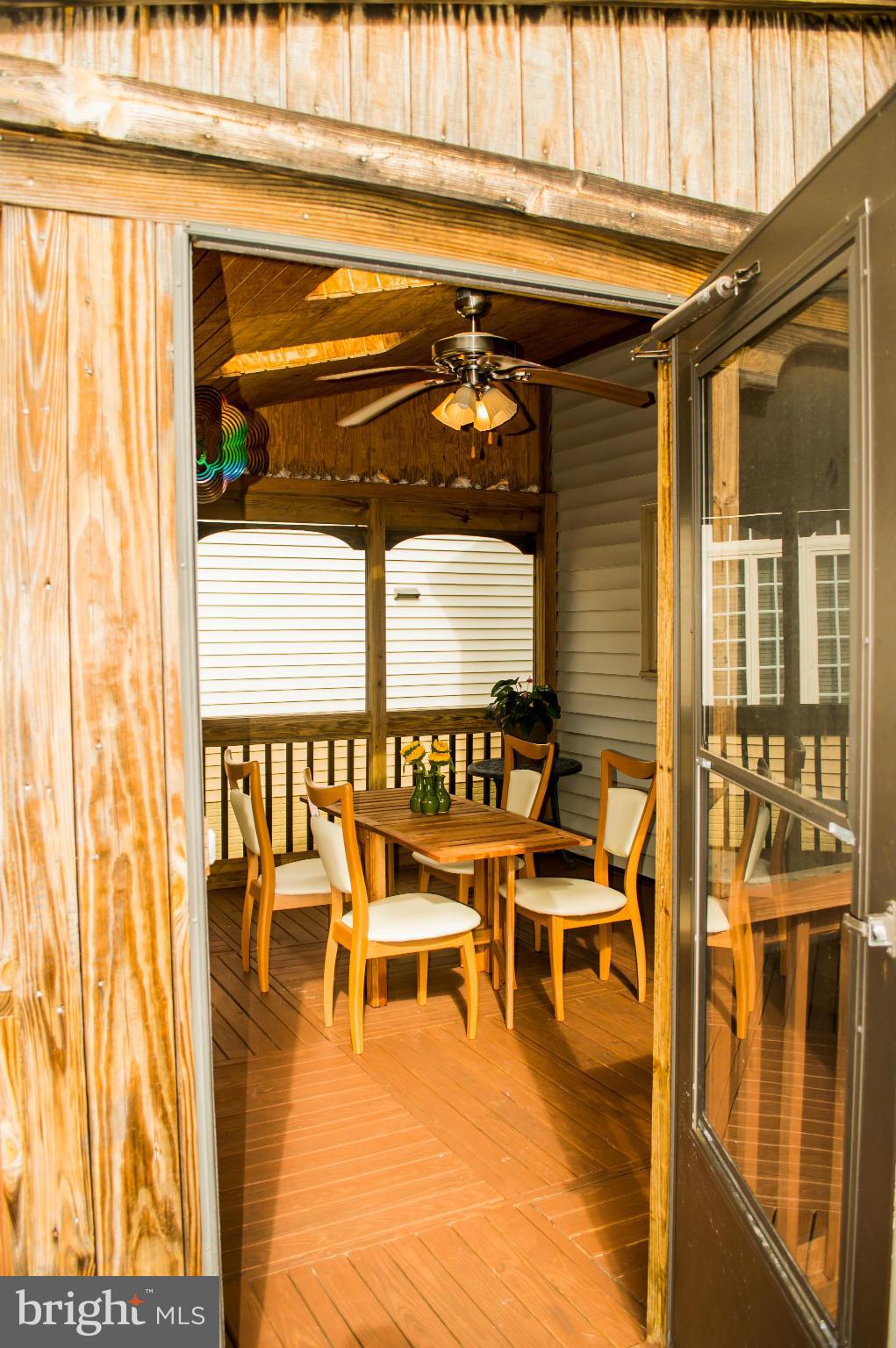8552 Center Road Springfield, VA 22152 - Photo 29 of 30 Exterior (Rear)