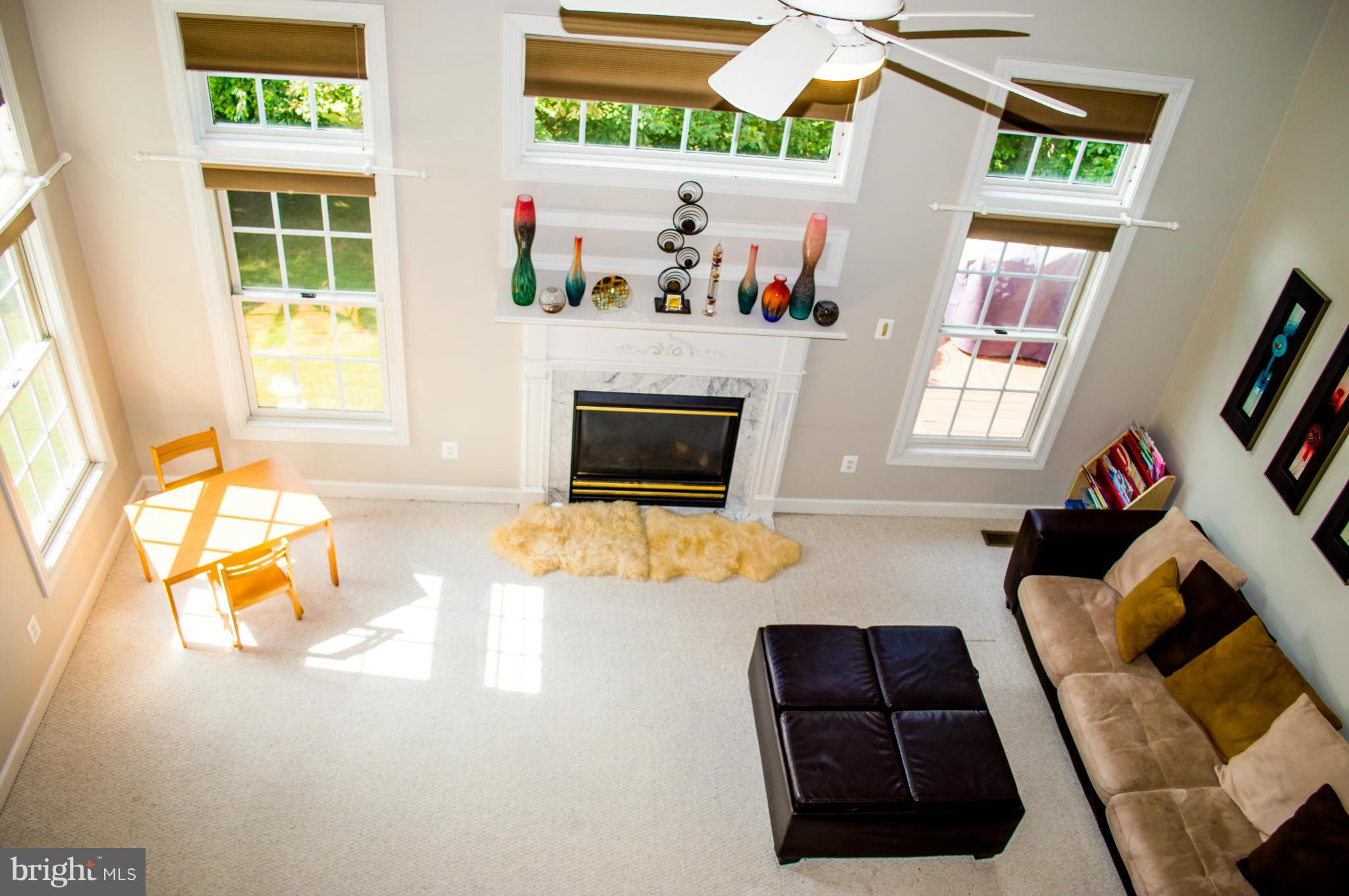 8552 Center Road Springfield, VA 22152 - Photo 7 of 30 Family Room