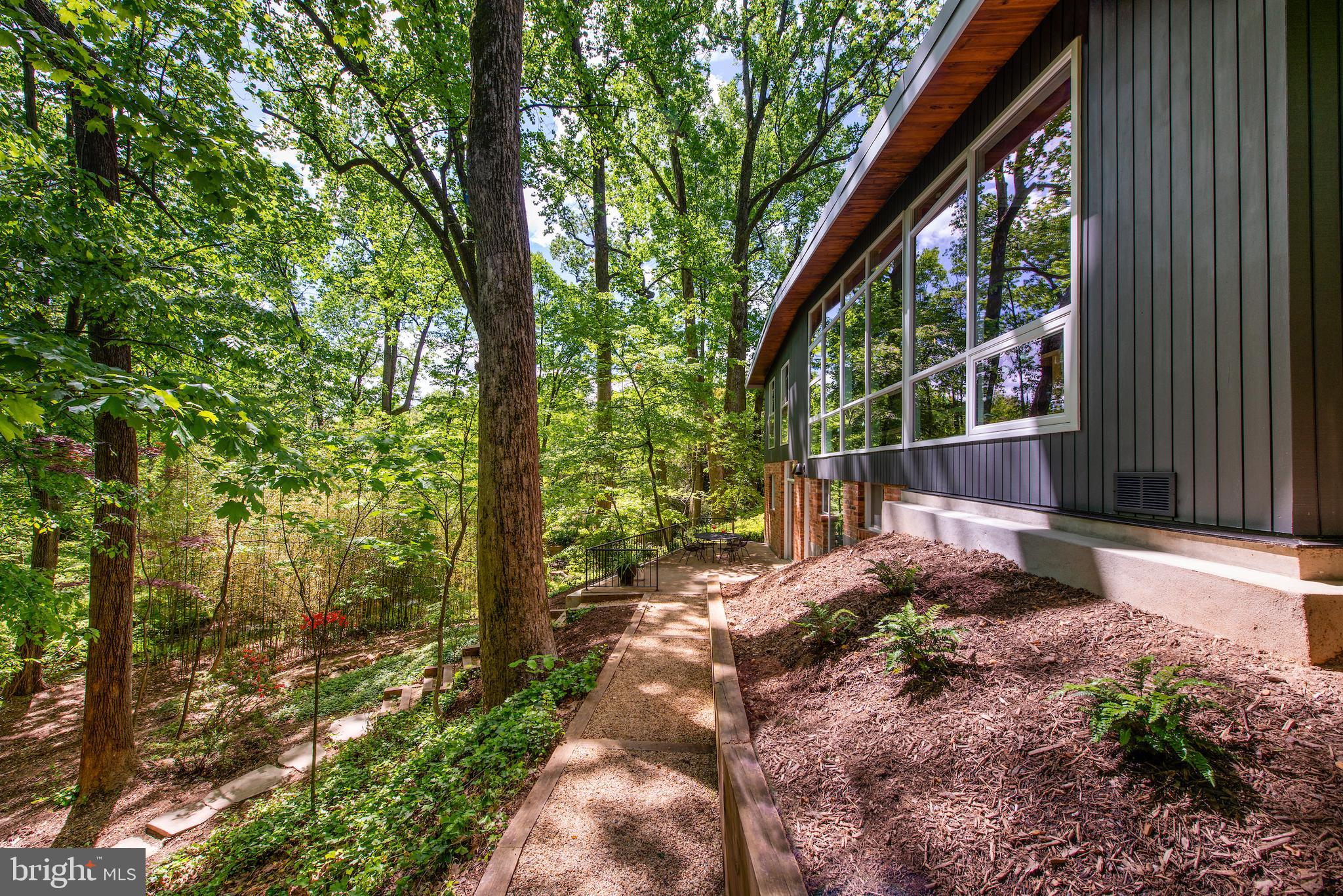 3347 Sheffield Court Falls Church, VA 22042 - Photo 43 of 53 Gallery Image 43