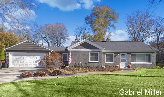 $324,900 | 2444 Irene Avenue Southeast, Grand Rapids, MI 49546