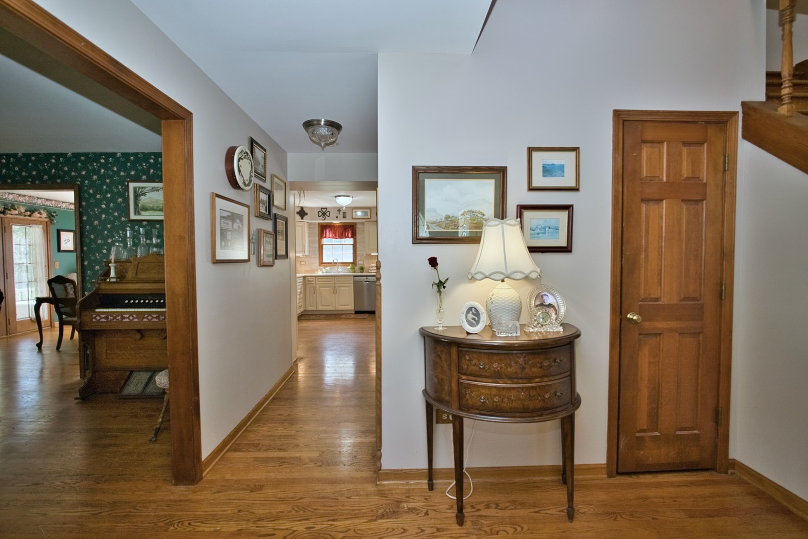 248 Perth Road Cary, IL 60013 - Photo 22 of 47
