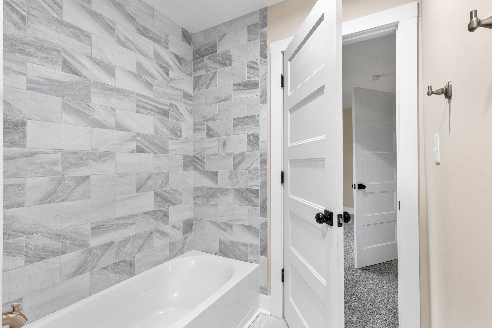 2028 Lock B Road North Clarksville, TN 37043 - Photo 39 of 47 a bathroom with a bathtub