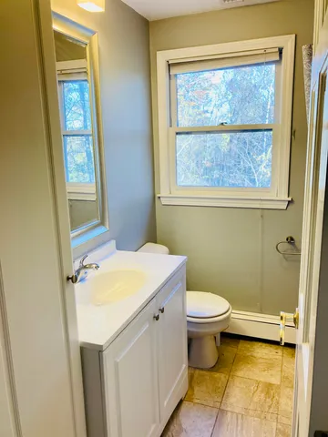 $3,200 | 74 Kilrea Road, Unit R, Derry, NH 03038