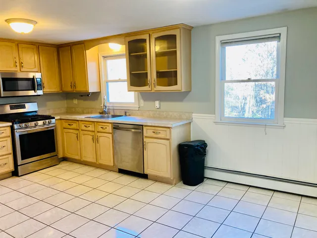 $3,200 | 74 Kilrea Road, Unit R, Derry, NH 03038