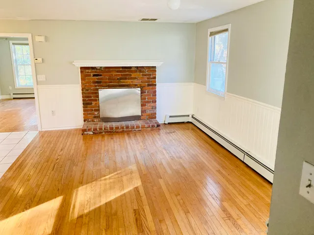 $3,200 | 74 Kilrea Road, Unit R, Derry, NH 03038