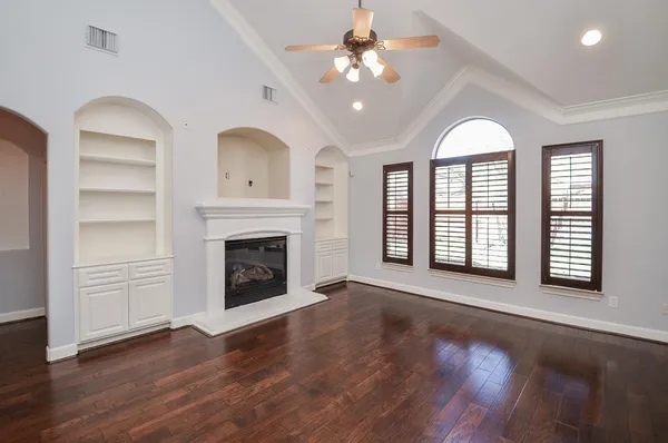 $2,950 | 12610 Blossom Walk Lane, Houston, TX 77041