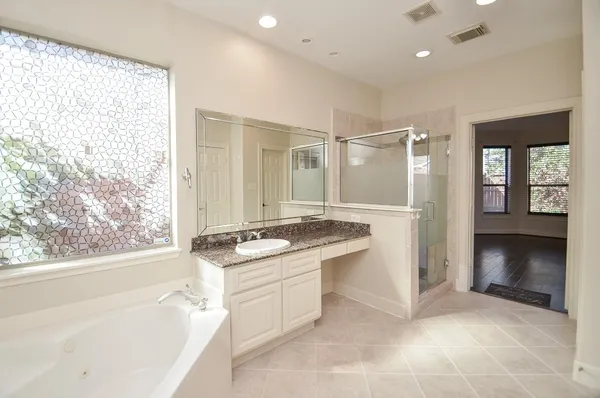 $2,950 | 12610 Blossom Walk Lane, Houston, TX 77041