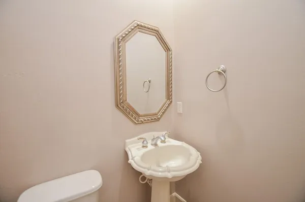 $2,950 | 12610 Blossom Walk Lane, Houston, TX 77041