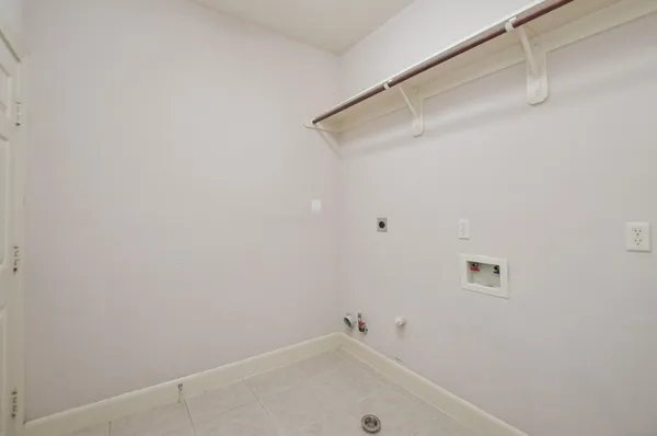 $2,950 | 12610 Blossom Walk Lane, Houston, TX 77041