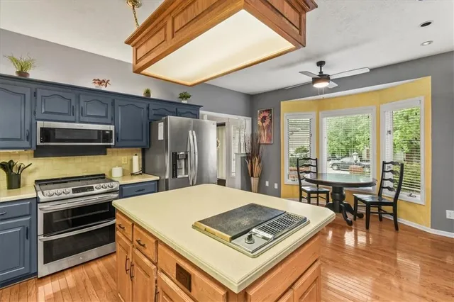 $437,500 | 2536 Bent Tree Circle, Lee's Summit, MO 64081