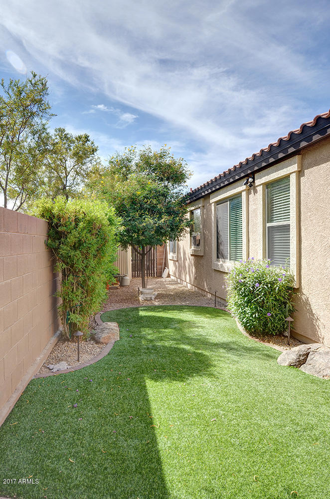 4318 East Folgers Road Phoenix, AZ 85050 - Photo 27 of 31 Side