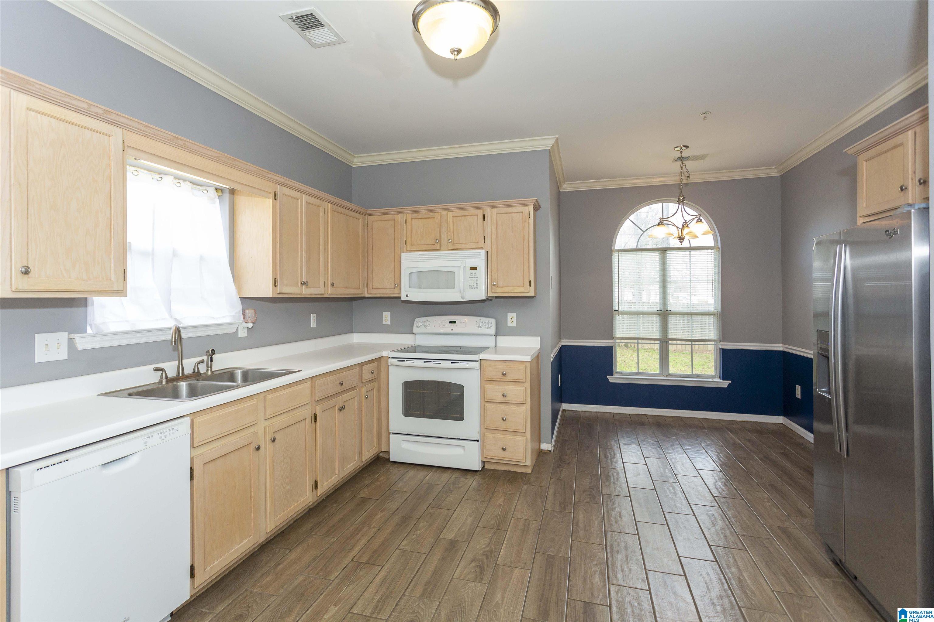 125 Timberleaf Circle Alabaster, AL 35007 - Photo 14 of 26