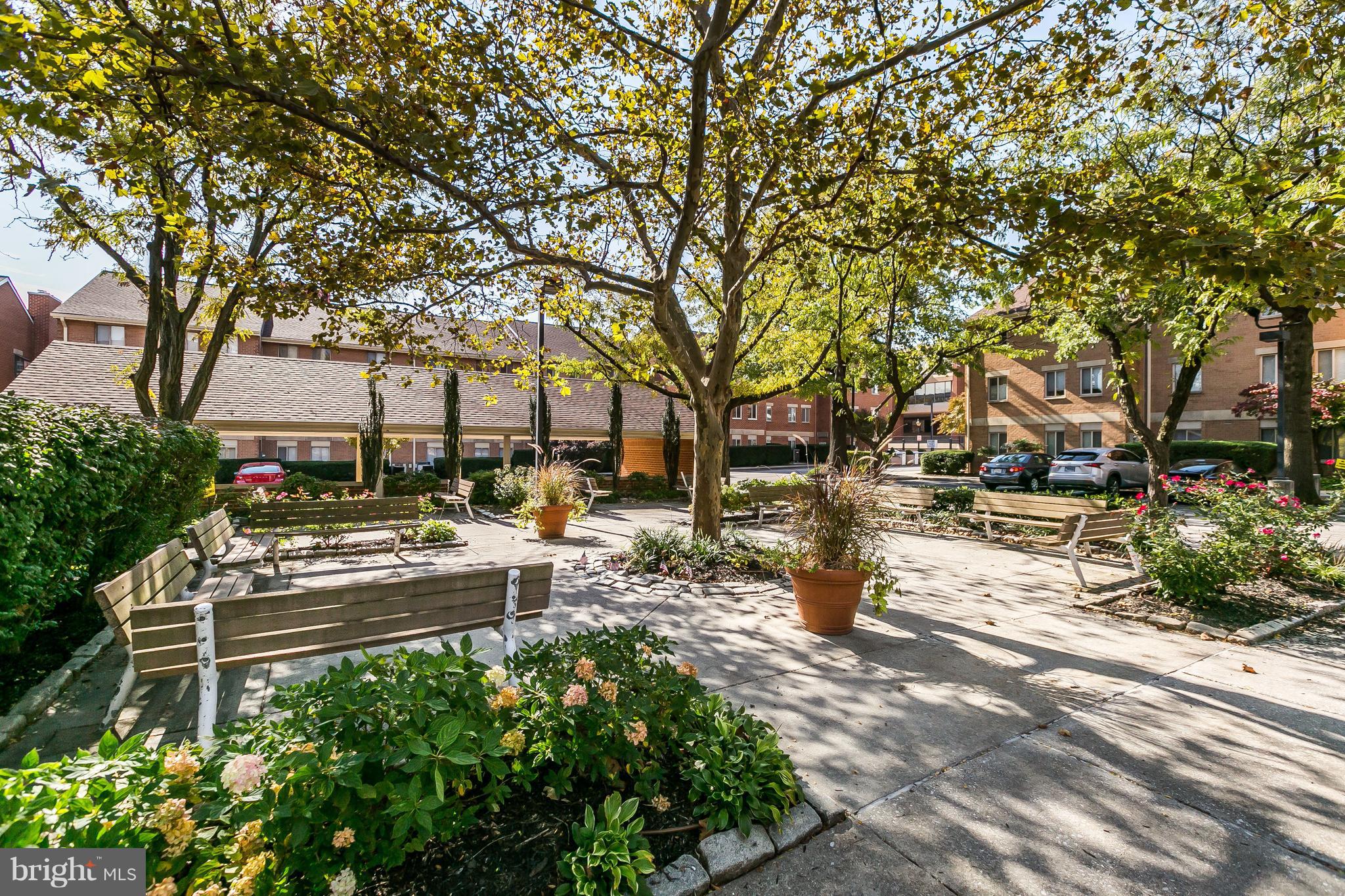 123 West Conway Street, Unit R58 Baltimore, MD 21201 - Photo 26 of 28 Lovely, landscaped park just steps from front door
