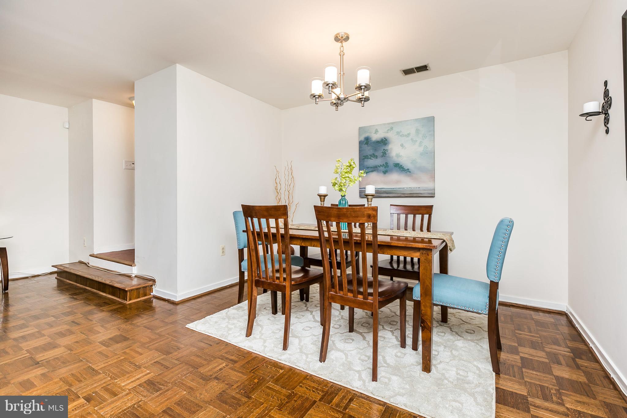 123 West Conway Street, Unit R58 Baltimore, MD 21201 - Photo 8 of 28 Dedicated dining area.