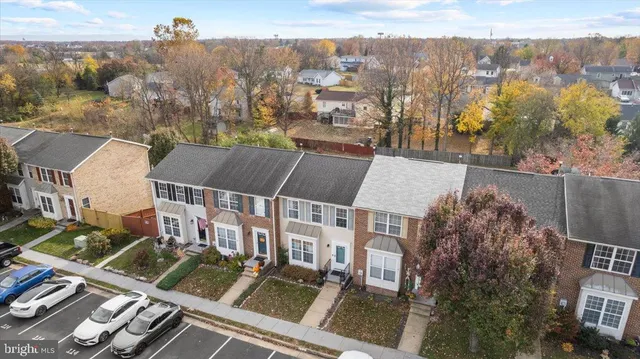 $298,000 | 110 Chatham Square, Winchester, VA 22601