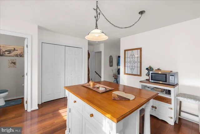 $298,000 | 110 Chatham Square, Winchester, VA 22601