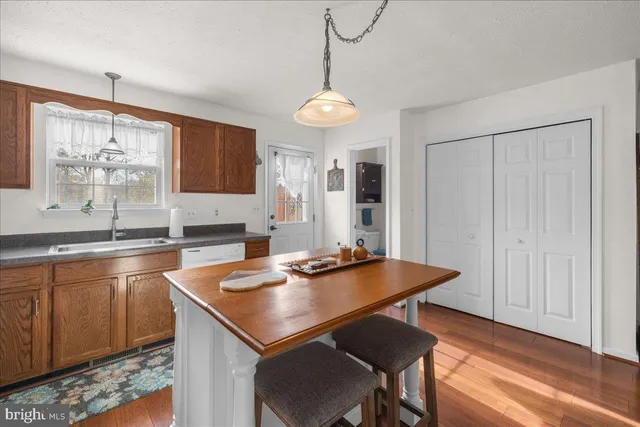 $298,000 | 110 Chatham Square, Winchester, VA 22601