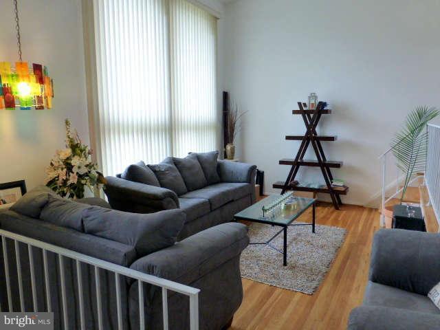 8258 Brattle Road Baltimore, MD 21208 - Photo 2 of 24 Living Room