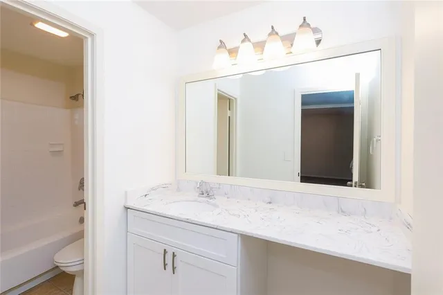 $1,550 | 208 Natchez Trace, Sandy Springs, GA 30350