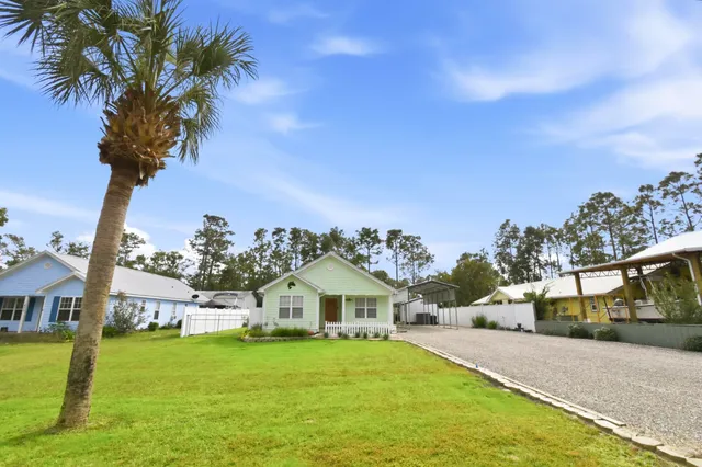$359,000 | 455 King's Creek Circle, Steinhatchee, FL 32359