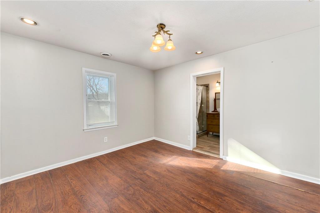 528 South Crane Street Independence, MO 64050 - Photo 15 of 35