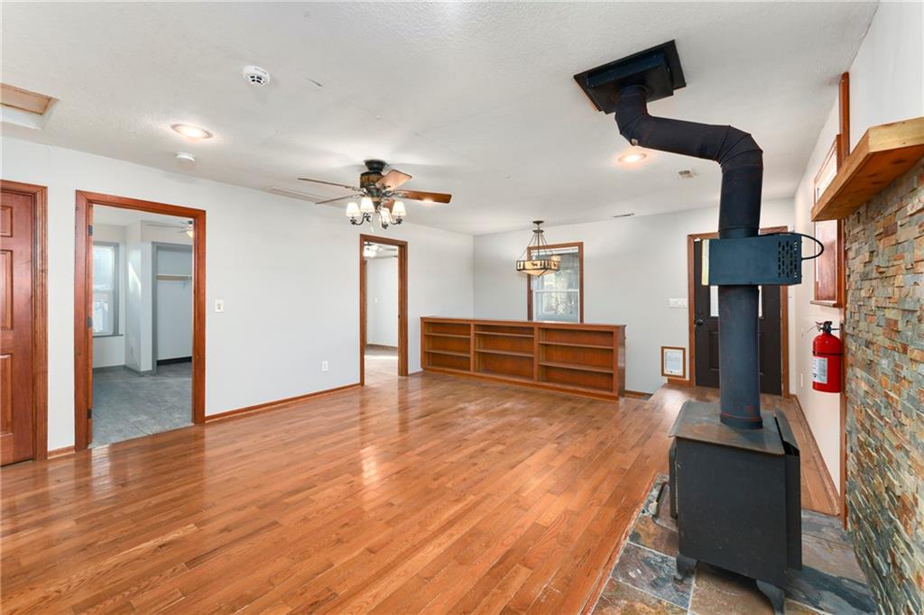 528 South Crane Street Independence, MO 64050 - Photo 19 of 35