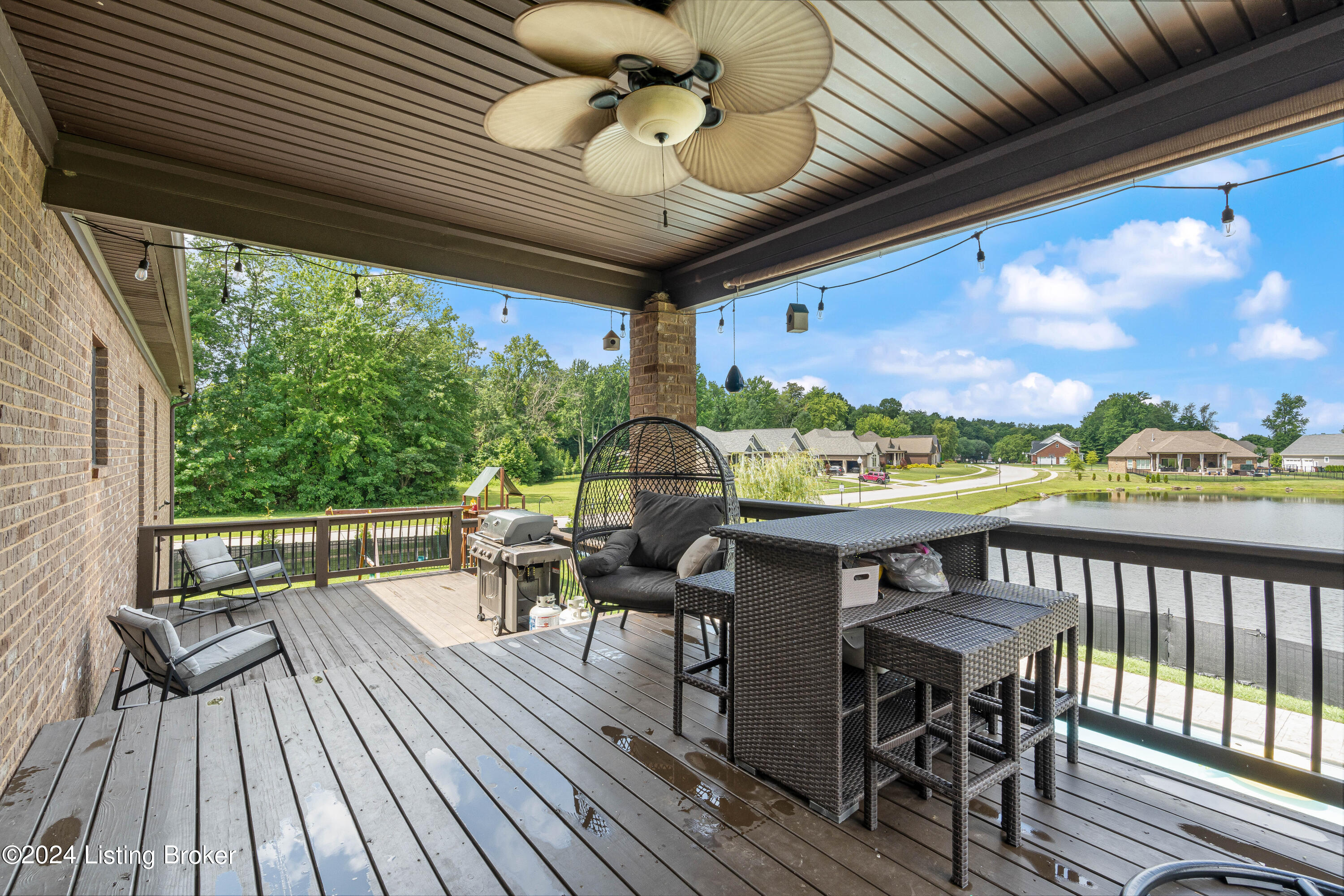 9713 Gutenberg Road Jeffersontown, KY 40299 - Photo 12 of 55 9713 Gutenberg Rd (12 of 57)