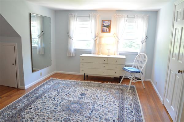 196 Oxbow Road Wayland, MA 01778 - Photo 13 of 26