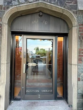 $310,000 | 167-10 Crocheron Avenue, Unit 4D | Murray Hill - Flushing