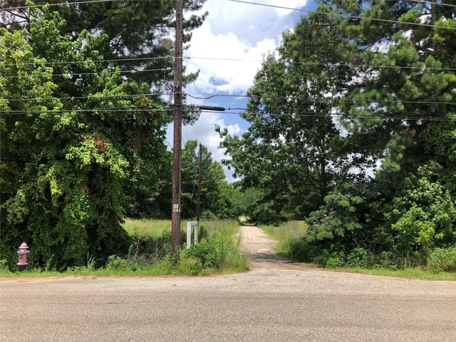 $1,100,000 | 2509 Martin Luther King Jr Boulevard, Lufkin, TX 75904