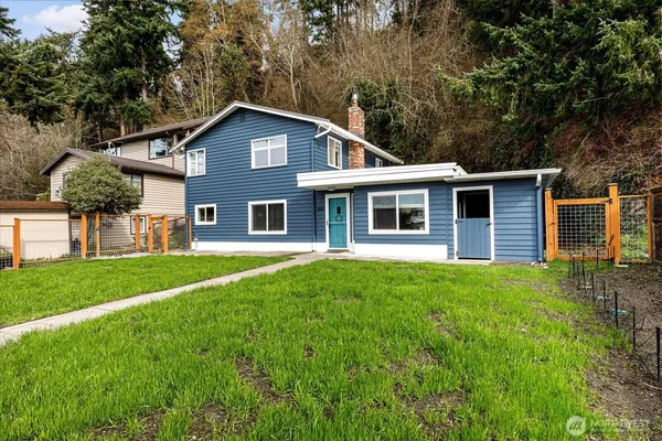 $599,000 | 3661 South Shorewood Avenue, Greenbank, WA 98253