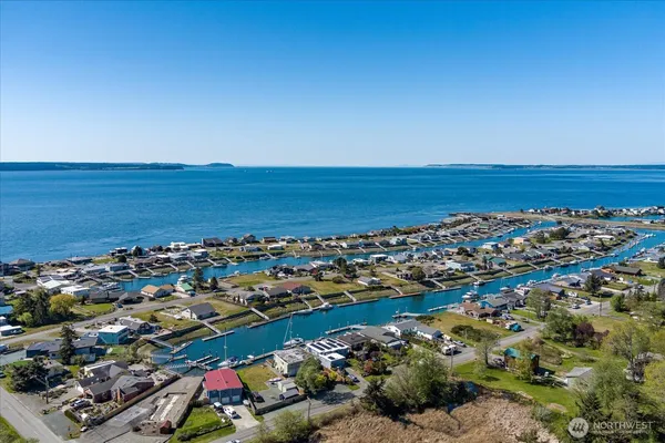 $599,000 | 3661 South Shorewood Avenue, Greenbank, WA 98253