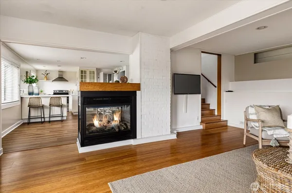 $599,000 | 3661 South Shorewood Avenue, Greenbank, WA 98253