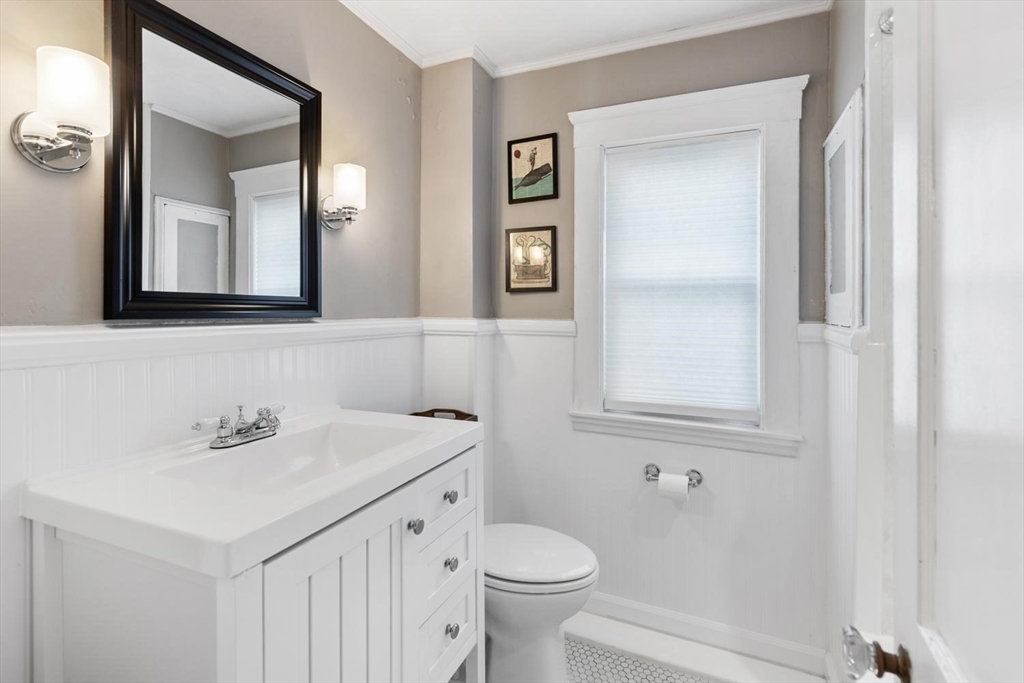 98 West Border Road Malden, MA 02148 - Photo 33 of 42 Gallery Image 33